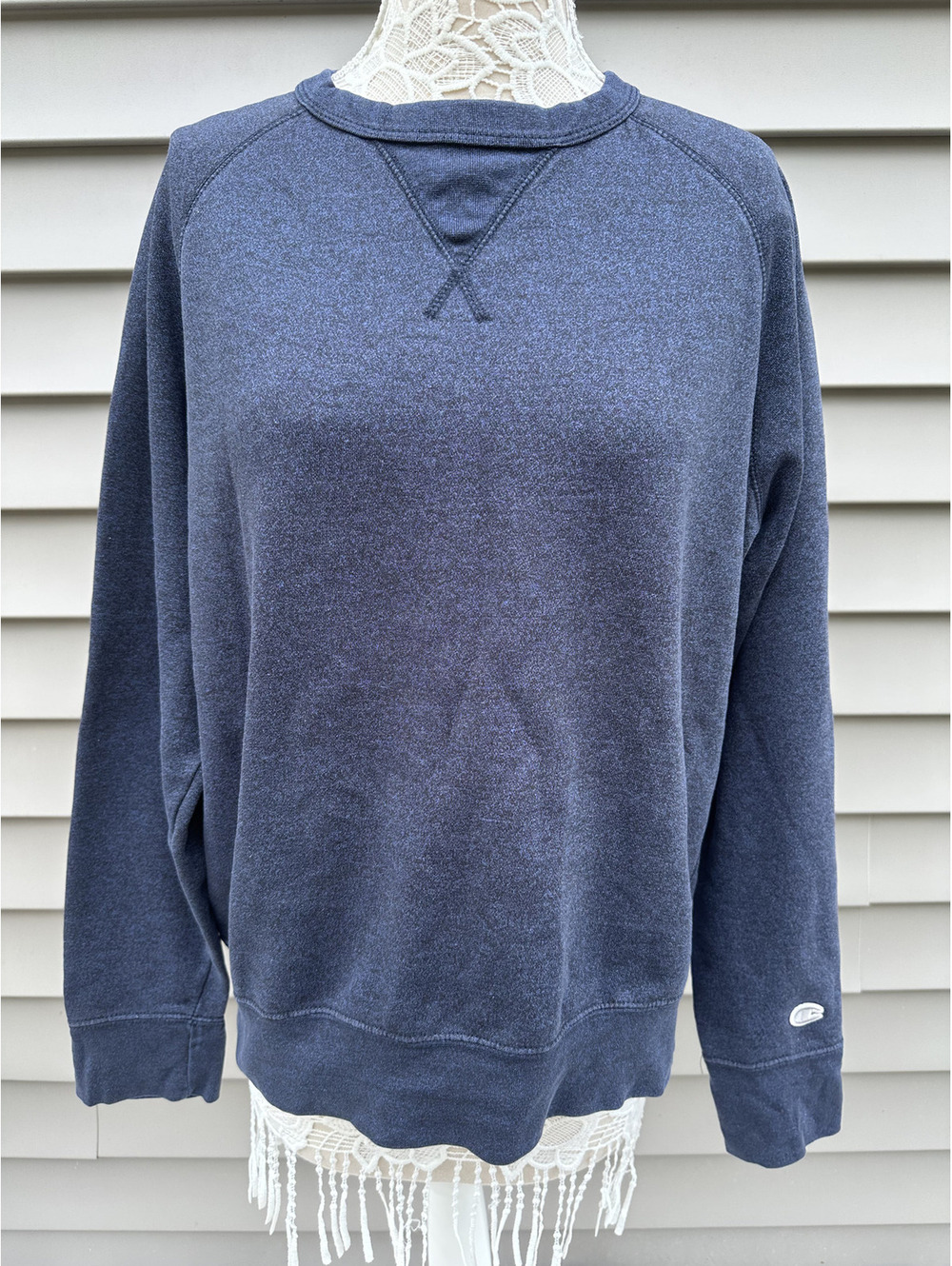 Champion Vintage Navy Blue Sweatshirt Large Classic Athletic Streetwear